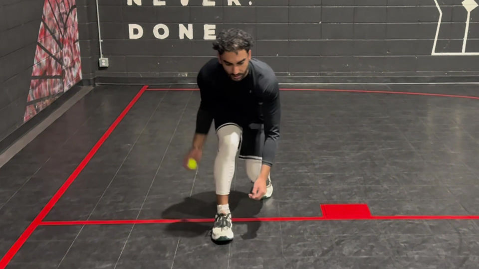 Tennis Ball Dribbling - Pound Tween